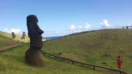Una camioneta choca contra un moái en la Isla de Pascua causando un daño "incalculable" (FOTOS)