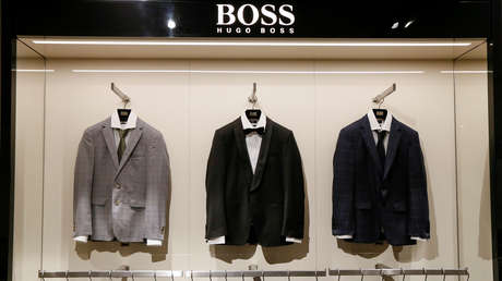 Un cómico británico cambia su nombre por Hugo Boss para vengarse de esa marca de moda