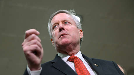 El nuevo jefe de Gabinete de la Casa Blanca se somete a cuarentena tras posible contacto con un infectado por covid-19