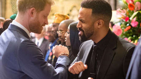 VIDEO: El ingenioso saludo del príncipe Enrique al cantante Craig David en medio del brote de coronavirus