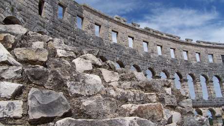 Devuelve una piedra de la era romana que robó hace 15 años, temiendo el fin del mundo por el coronavirus