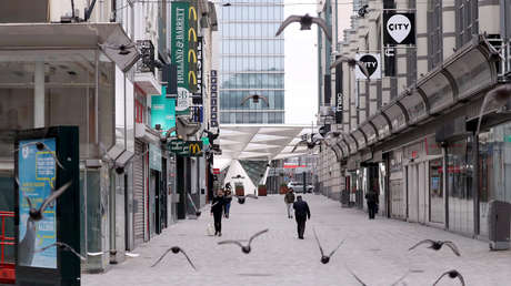 "La pregunta de los tres millones": La ministra belga de Salud bromea sobre la duración de la cuarentena por covid-19