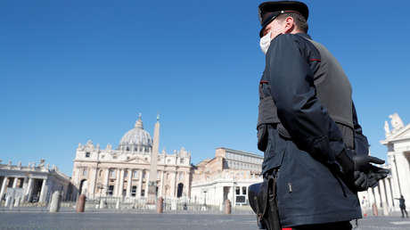 Reportan que un sacerdote que vive en la residencia del papa Francisco dio positivo a covid-19