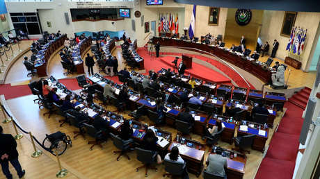 Congreso de El Salvador autoriza la emisión de deuda por 2.000 millones de dólares ante la emergencia del coronavirus
