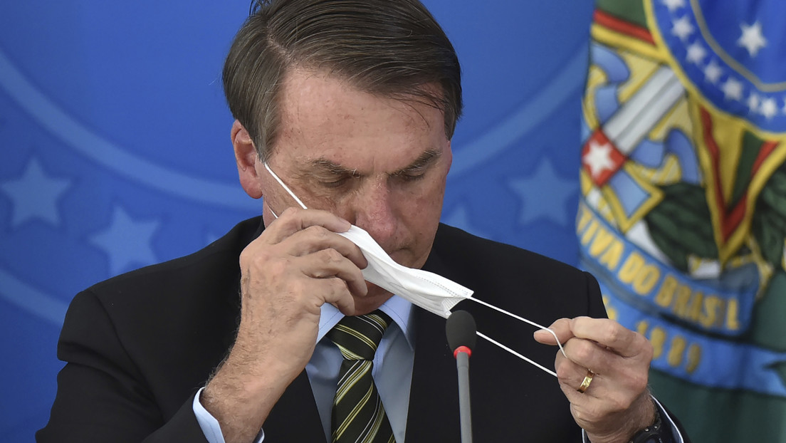 Bolsonaro cambia de tono y admite que el coronavirus es "el mayor desafío de nuestra generación"