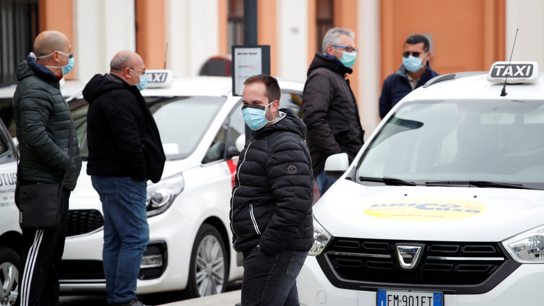 Muere por coronavirus un taxista que trasladaba a los médicos al hospital durante la cuarentena en Italia