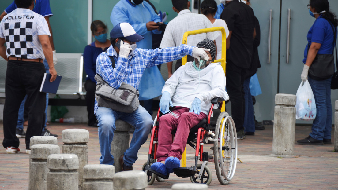 VIDEO: Periodista de Ecuador rompe en llanto en vivo al reportar sobre la situación por el coronavirus
