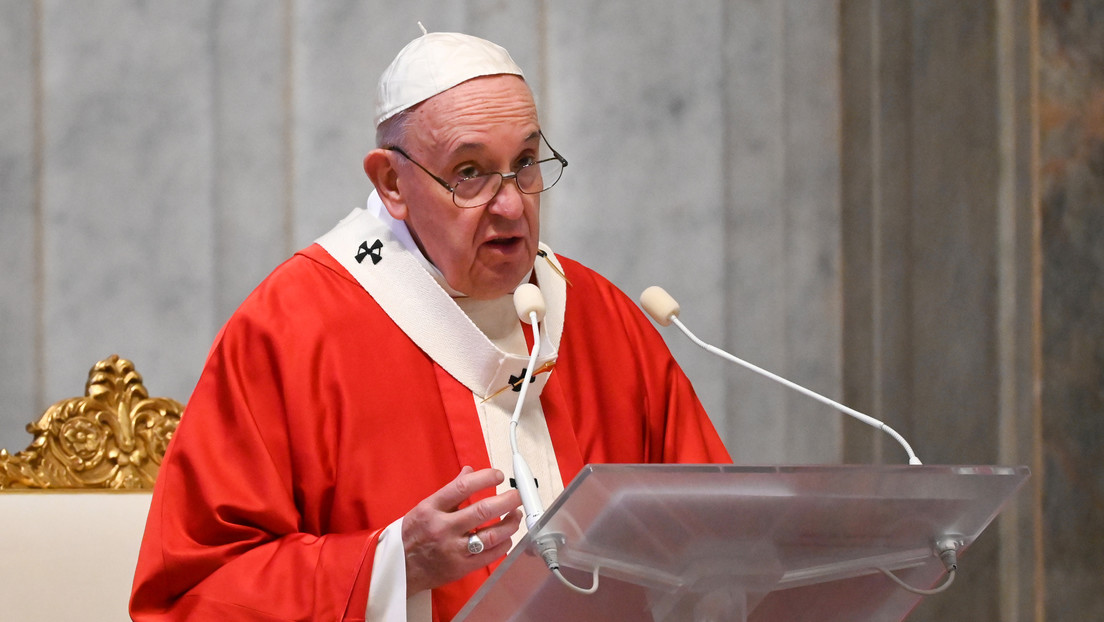 VIDEO: El papa Francisco oficia en el Vaticano la misa de Domingo de Ramos, la primera de la historia sin público