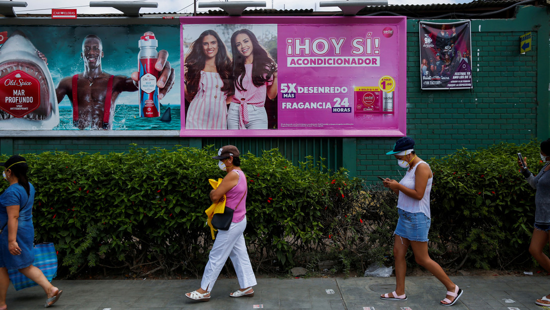 Maltrato policial y humillaciones a la comunidad trans de Perú y Panamá durante la polémica cuarentena por sexo biológico