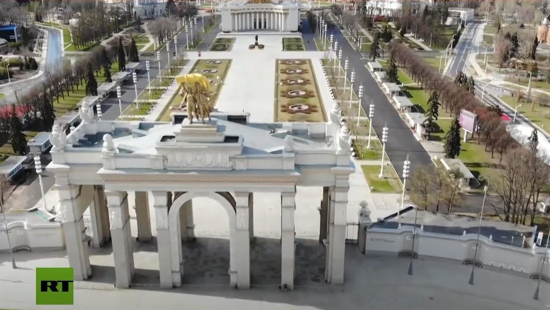 VIDEO: Captan desde el aire lugares icónicos de Moscú que lucen vacíos en medio de la cuarentena