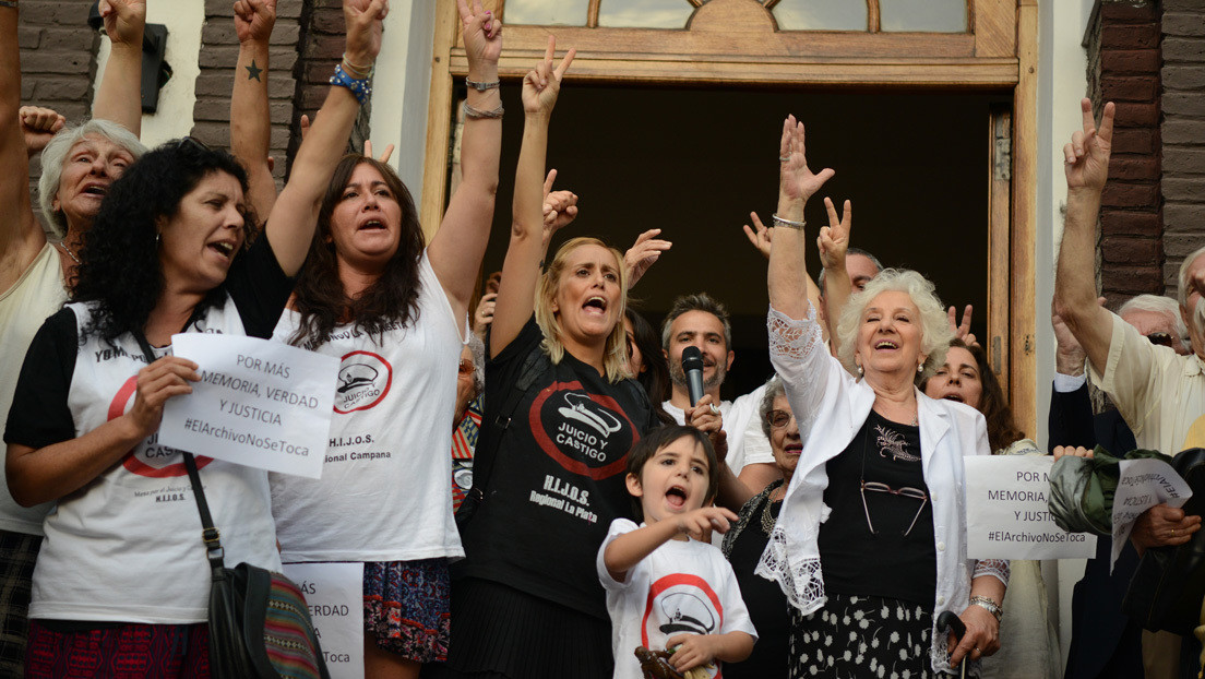 Hijos e hijas de víctimas de la última dictadura argentina conmemoran 25 años de militancia