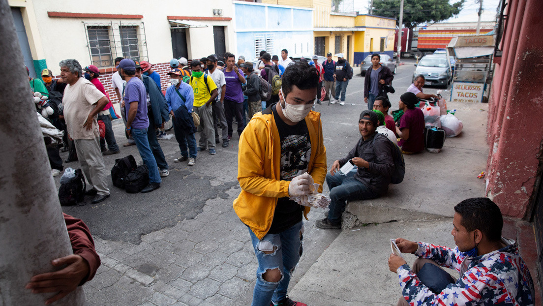 Guatemala denuncia que más de la mitad de los deportados procedentes de EE.UU. están contagiados de coronavirus