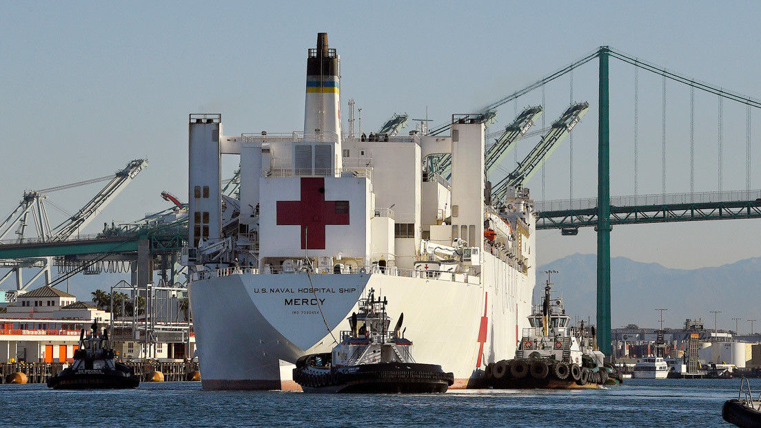 La Armada de EE.UU. pone en cuarentena a 116 marineros tras un brote de coronavirus en un buque hospital