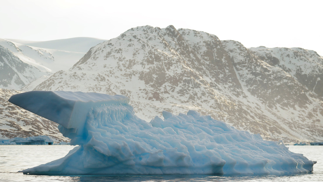 La capa de hielo de Groenlandia pierde miles de toneladas y registra uno de sus peores años