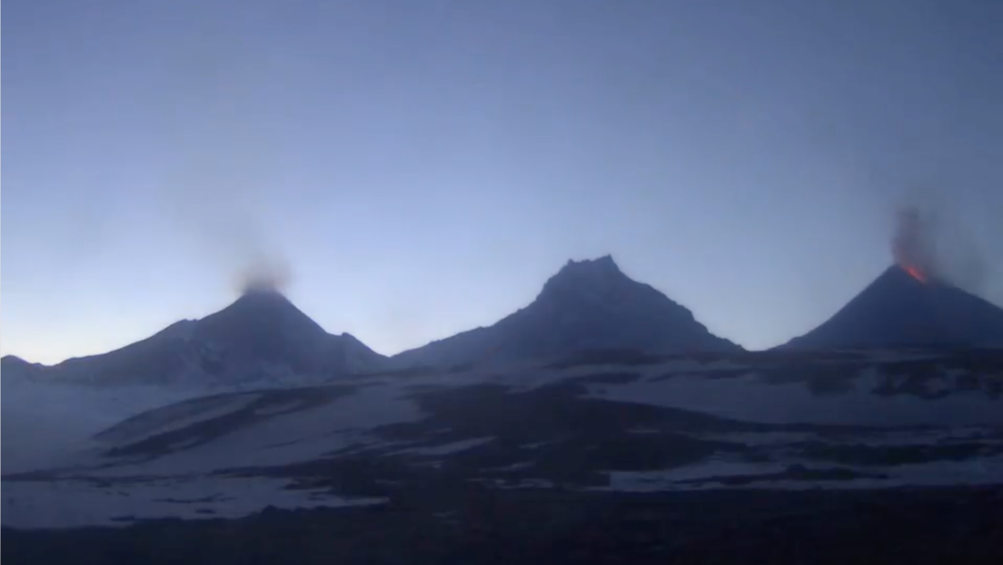 VIDEO: Filman la erupción del volcán activo más alto de Eurasia