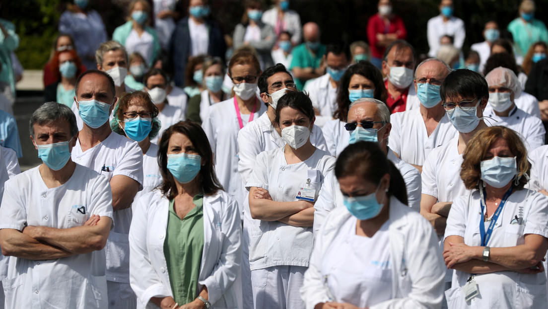 España registra un ligero repunte de los fallecidos diarios por coronavirus hasta los 430