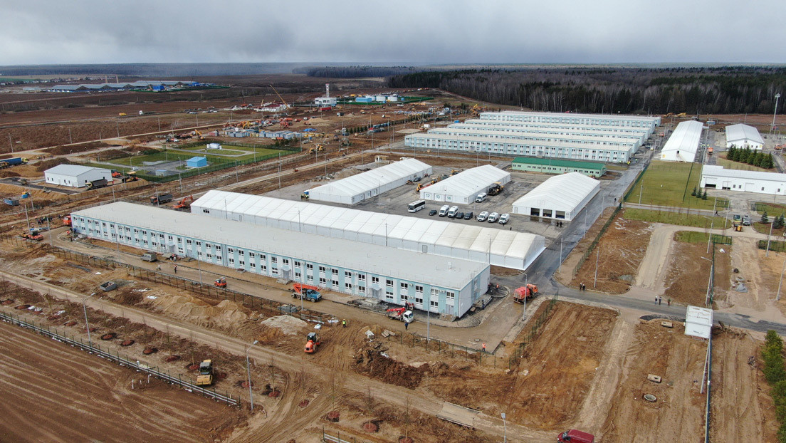 Un nuevo hospital construido en un mes en Moscú empieza a recibir sus primeros pacientes