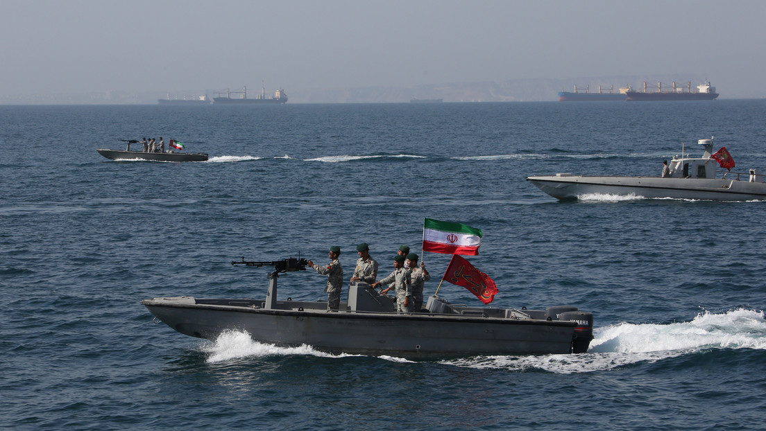 Trump: "He instruido a la Marina de EE.UU. de destruir todas las cañoneras iraníes si hostigan a nuestros barcos en el mar"