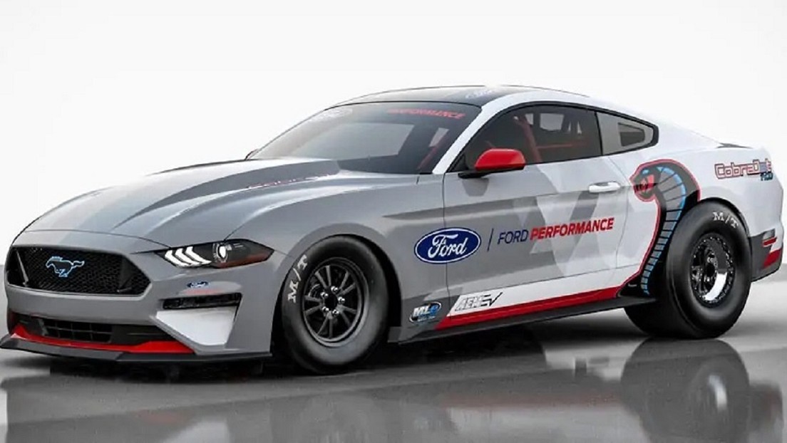 VIDEO: Ford presenta el Mustang Cobra Jet 1400, un sorprendente bólido de aceleración completamente eléctrico