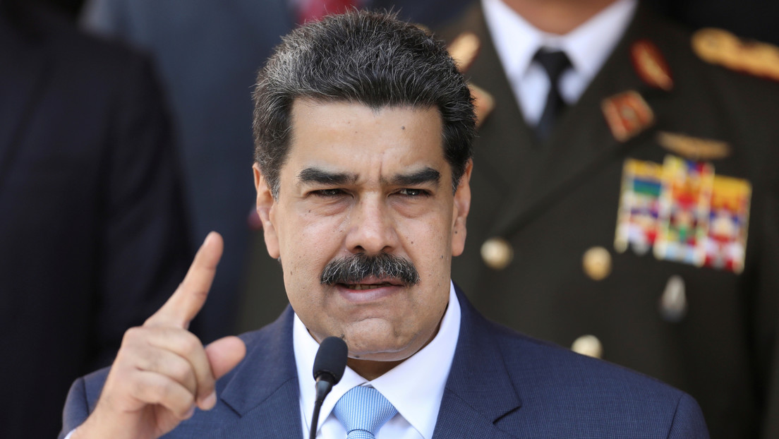 Maduro pide a la oposición un "cese al fuego" para establecer un "acuerdo humanitario"