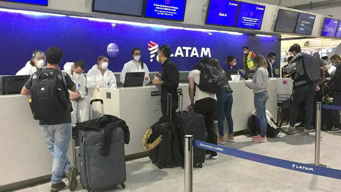La odisea de volver a casa: crónica de un vuelo de repatriados de México a Argentina por la pandemia