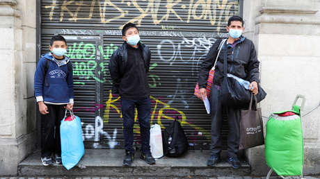 La alcaldesa de Barcelona insiste en que se deje salir a los niños cuando pase el pico de contagios de coronavirus
