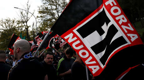 La Policía italiana impide una manifestación de la extrema derecha en Roma en plena cuarentena