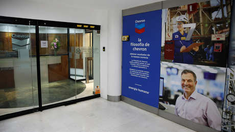 EE.UU. obliga a Chevron a "cesar gradualmente" sus operaciones petroleras en Venezuela