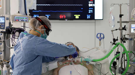 Enfermero español infectado de coronavirus: "Los sanitarios nos contagiamos porque no está habiendo equipos de protección suficientes"