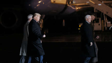 Trump sugiere a sus asesores retirar las tropas de Afganistán por temor al brote de covid-19 en este país