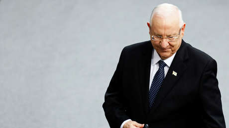 VIDEO: El presidente de Israel usa un holograma para 'colarse' en las casas de sus compatriotas y celebrar el Día de la Independencia