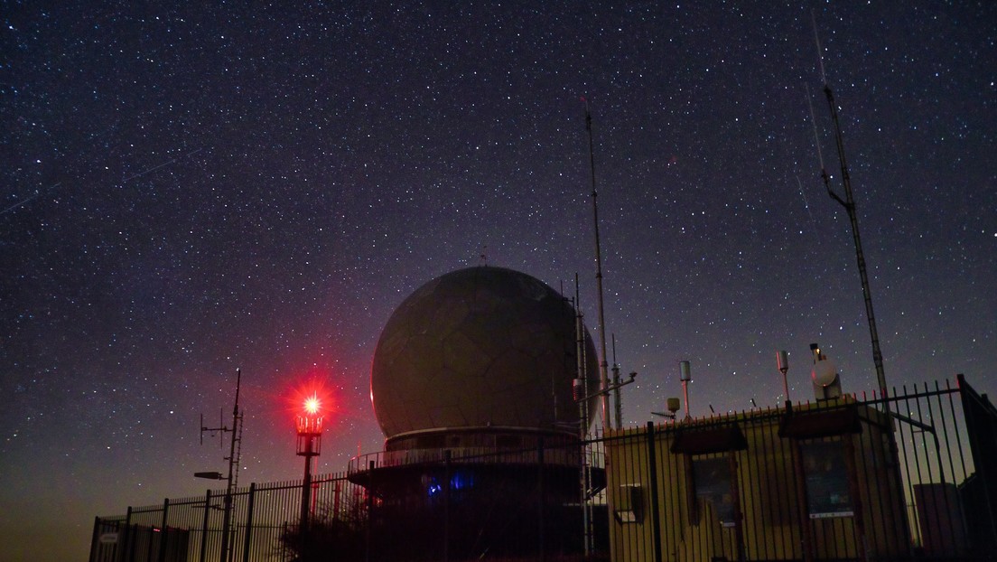 Astrónomos detectan por primera vez una potente explosión de radio proveniente de nuestra propia galaxia