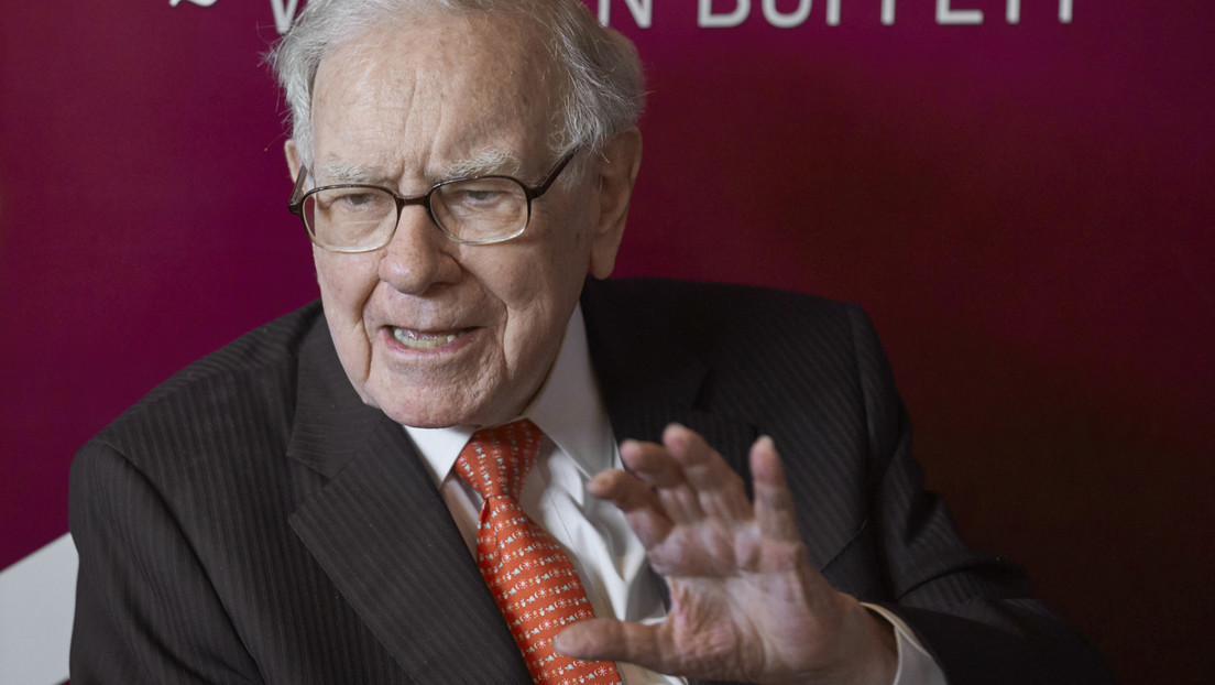 El conglomerado de Warren Buffett sufre una pérdida récord de casi 50.000 millones de dólares por el covid-19