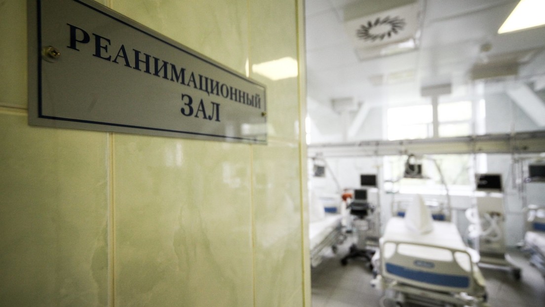 "Las camas vacías son vidas que se han perdido": El emotivo mensaje de una médica desde una UCI de Moscú (VIDEO)