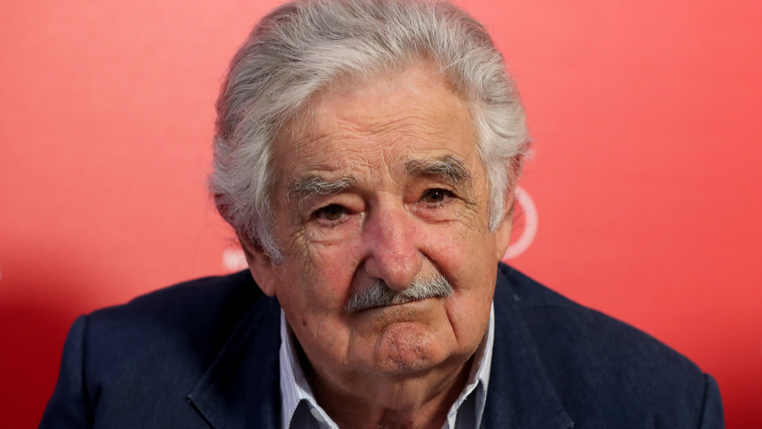 José Mujica opina que "no es factible" pedir a las empresas la suspensión de despidos y renuncia a su salario de senador