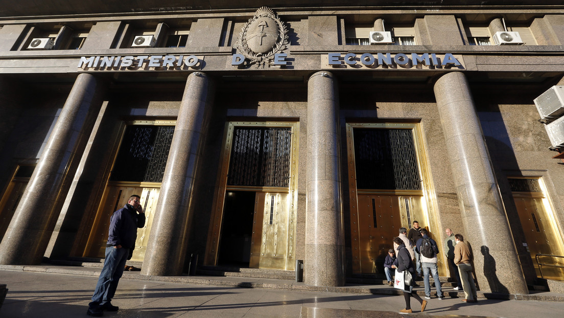 Argentina extiende hasta el 22 de mayo el plazo para que los acreedores analicen renegociar la deuda externa