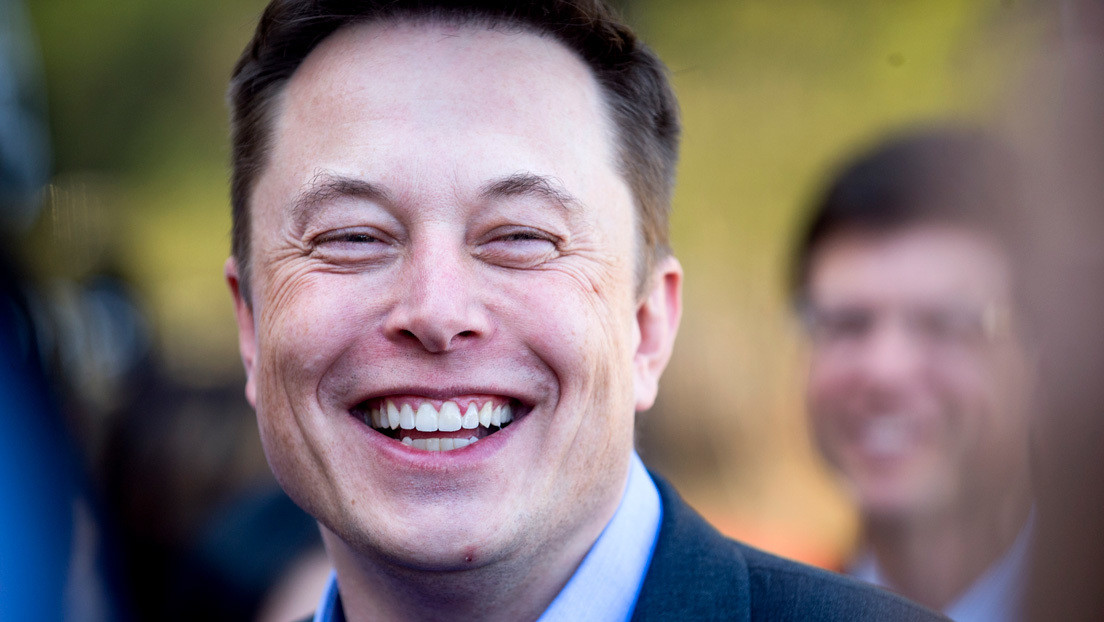 "Tomen la píldora roja": Elon Musk insta a despertar de la 'Matrix', recibe el apoyo de Ivanka Trump y enfurece a Wachowski