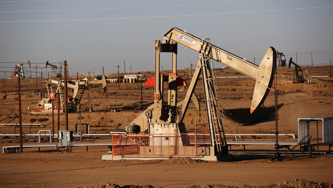 El precio del petróleo Brent sube por encima de los 35 dólares por barril