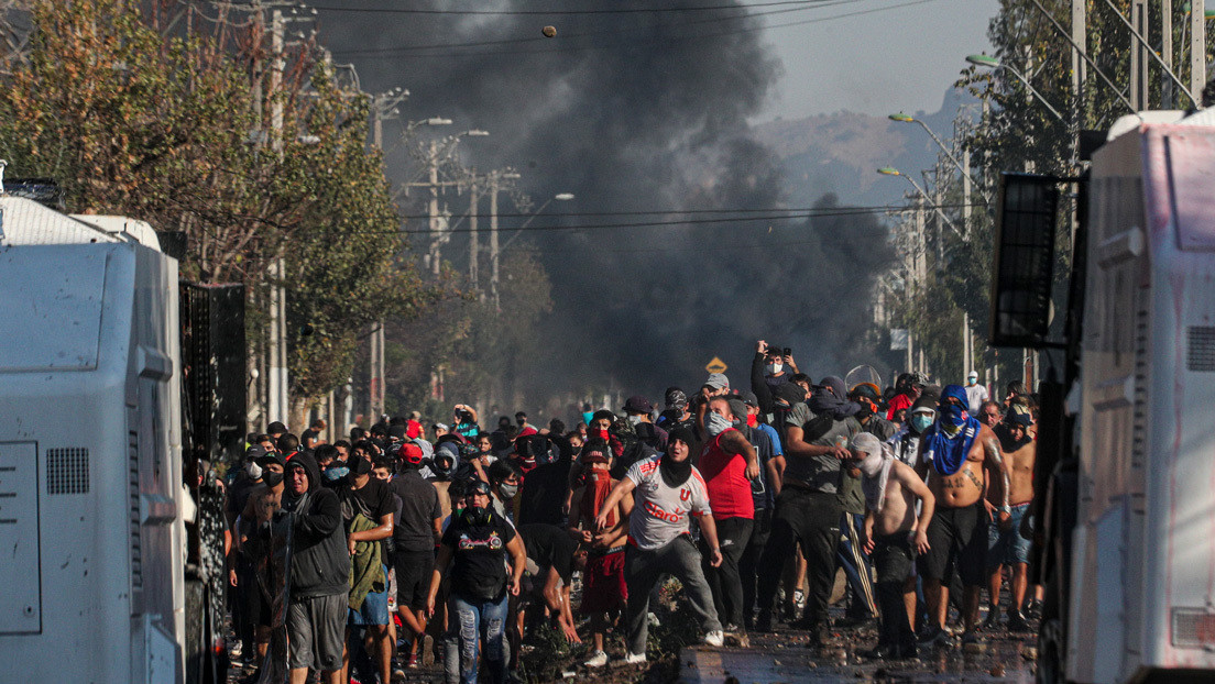 Santiago de Chile es escenario de nuevas protestas durante la cuarentena obligatoria