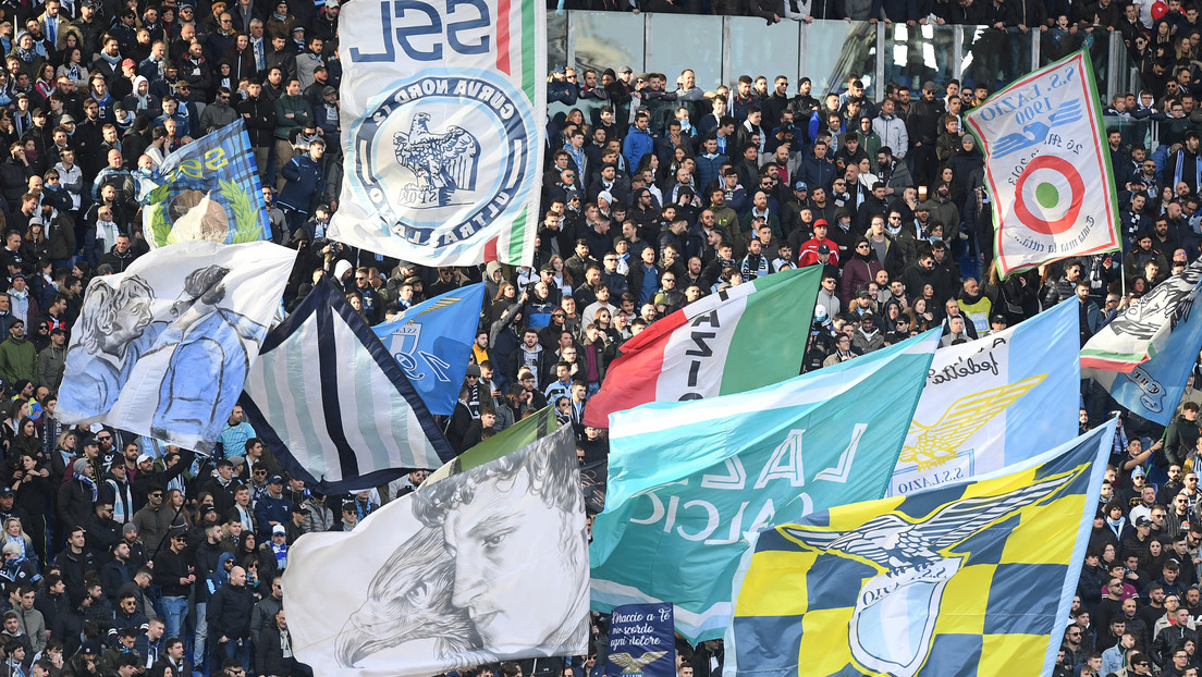 La Lazio 'remplazará' a sus aficionados en las gradas de su estadio por las fotografías que ellos mismos podrán subir