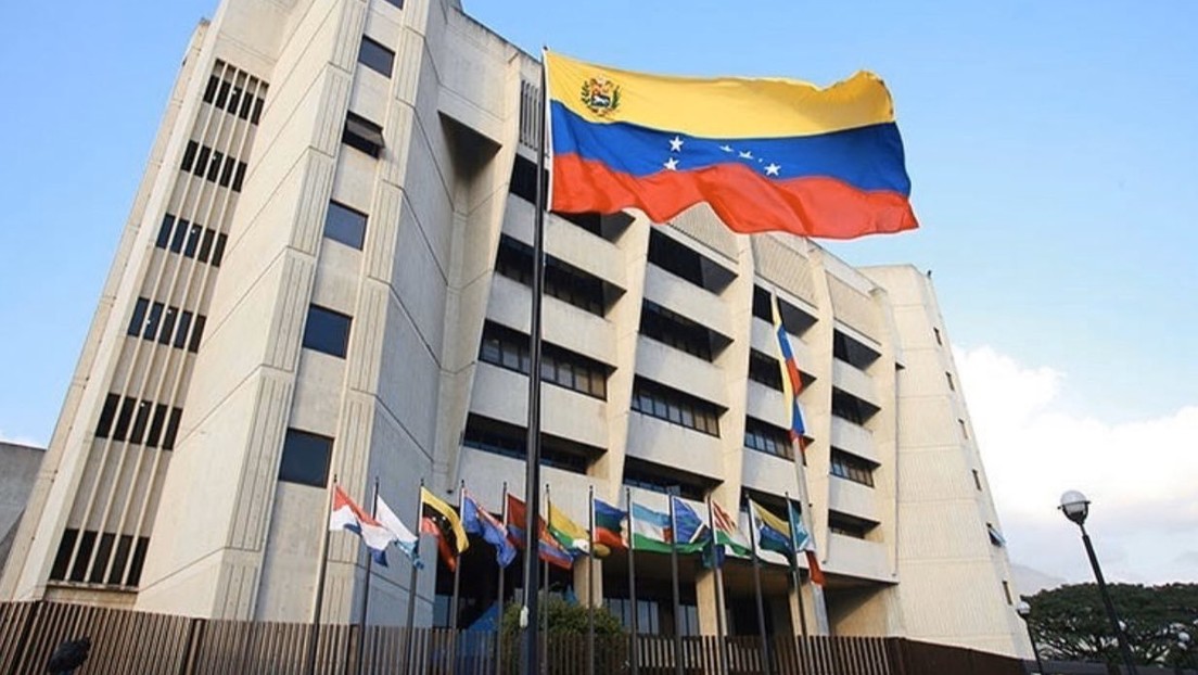 La Justicia venezolana ordena "tomar posesión inmediata de todos los bienes" de DirecTV y restituir el servicio