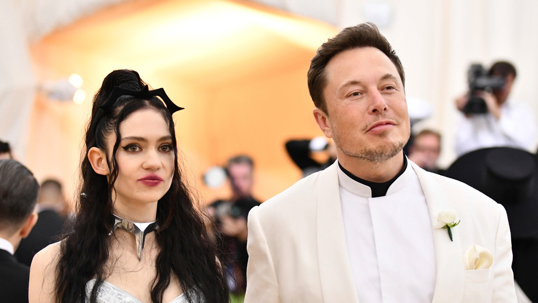 Elon Musk y Grimes cambian el extraño nombre de su hijo para poder registrarlo