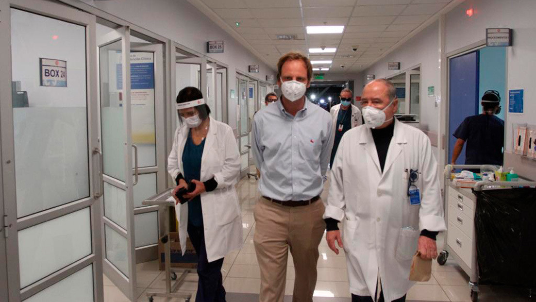 "Hay que tomar decisiones fuertes": Un hospital chileno colapsa y los médicos se ven obligados a elegir qué pacientes ocupan las camas que se liberan