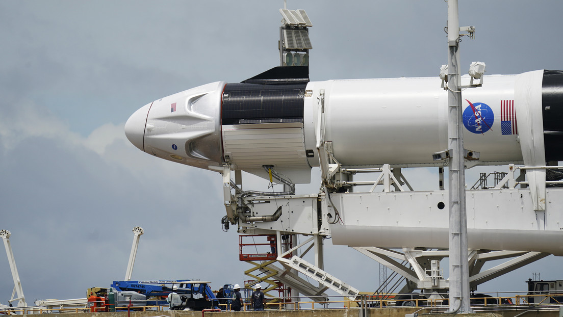 SpaceX abre una 'ventana' para consultas: '¿Qué tengo que hacer para conseguir un 'billete' al espacio?'