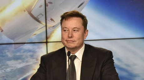 Elon Musk interrumpe una conferencia telefónica de la NASA cuando abordaban sus comentarios sobre el confinamiento