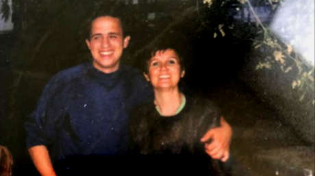 Las razones de una mujer para aceptar que el asesino de su hijo obtenga prisión domiciliaria en medio de la pandemia