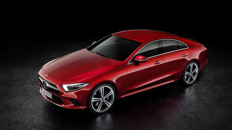 Mercedes Benz lanza para China un nuevo modelo de auto con un motor de 1,5 litros