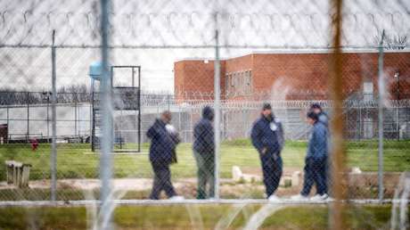 Reclusos de una prisión de California intentan infectarse con coronavirus para forzar su liberación