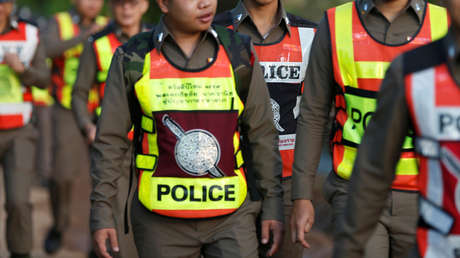 Hallan el cuerpo de un recién nacido que fue comido por animales junto a un lago en Tailandia