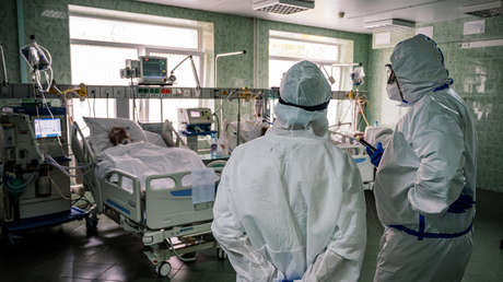 EE.UU. ofrece 250.000 dólares por "exponer la desinformación en el campo de la salud en Rusia" y esta es la respuesta de la Embajada rusa